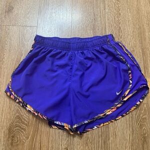 NIKE Women's Purple Running Athletic Shorts Large